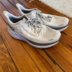 Hoka Clifton 8 - Cream and Grey Running Shoes